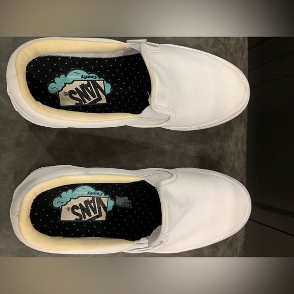 Unisex Vans ComfyCush white canvas slip on shoes. - Picture 2 of 8